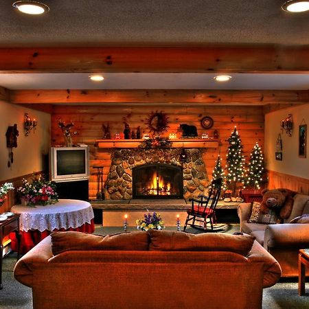 Covered Bridge River View Lodge (Adults Only) Джаксън Интериор снимка